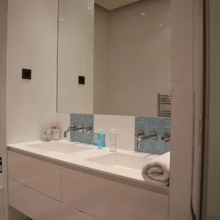 Apartment - Trocadero